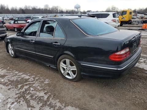 2001 Mercedes-benz E-Class, VIN WDBJF74J01B226140. Фото 2 з 6 з аукціону Copart. Каталог авто зі США OpenDataCar.