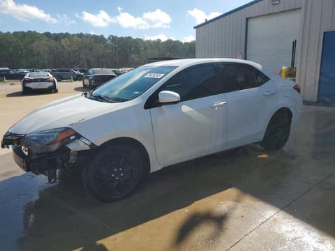 2018 Toyota Corolla, VIN 5YFBURHE7JP824361. Фото 1 з 6 з аукціону Copart. Каталог авто зі США OpenDataCar.