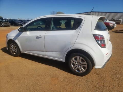 2020 Chevrolet Sonic, VIN 1G1JG6SB6L4113300. Фото 2 з 6 з аукціону Copart. Каталог авто зі США OpenDataCar.