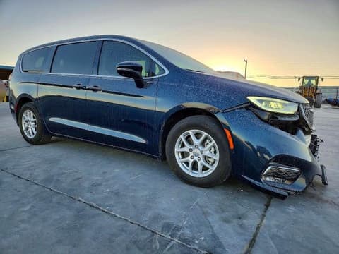 2023 Chrysler Pacifica, VIN 2C4RC1BG3PR505609. Фото 4 з 6 з аукціону Copart. Каталог авто зі США OpenDataCar.