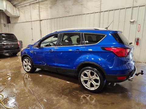 2019 Ford Escape, VIN 1FMCU9J98KUA05800. Фото 2 з 6 з аукціону Copart. Каталог авто зі США OpenDataCar.