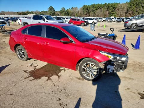 2024 Kia Forte, VIN 3KPF24AD3RE776575. Zdjęcie 4 z 6 z aukcji Copart. Katalog aut z USA OpenDataCar.