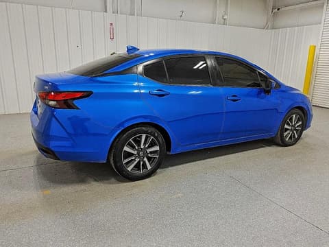 2021 Nissan Versa, VIN 3N1CN8EV6ML841088. Zdjęcie 3 z 6 z aukcji Copart. Katalog aut z USA OpenDataCar.