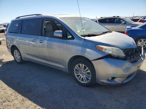 2014 Toyota Sienna, VIN 5TDYK3DC8ES469392. Фото 4 з 6 з аукціону Copart. Каталог авто зі США OpenDataCar.