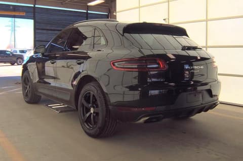 2017 Porsche Macan, VIN WP1AA2A51HLB05601. Фото 3 з 6 з аукціону Copart. Каталог авто зі США OpenDataCar.