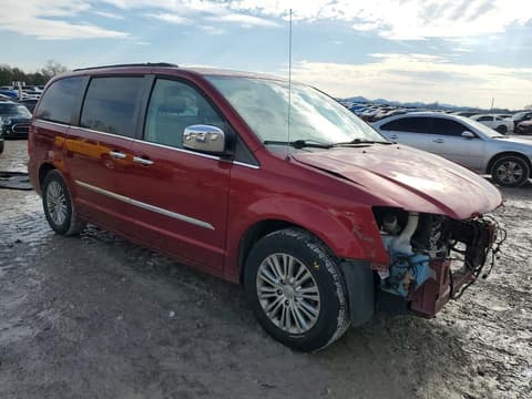 2016 Chrysler Town & Country, VIN 2C4RC1CG3GR304503. Photo 4 of 6 from Copart auction. OpenDataCar US salvage catalog.