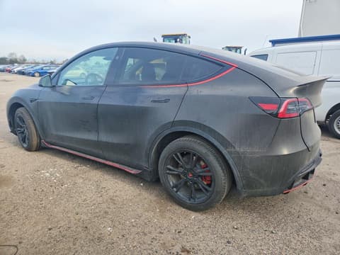 2024 Tesla Model Y, VIN 7SAYGDEEXRA262097. Фото 2 з 6 з аукціону Copart. Каталог авто зі США OpenDataCar.