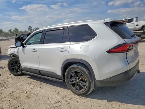 2024 Toyota Highlander, VIN 5TDACAB51RS017409. Фото 2 з 6 з аукціону Copart. Каталог авто зі США OpenDataCar.