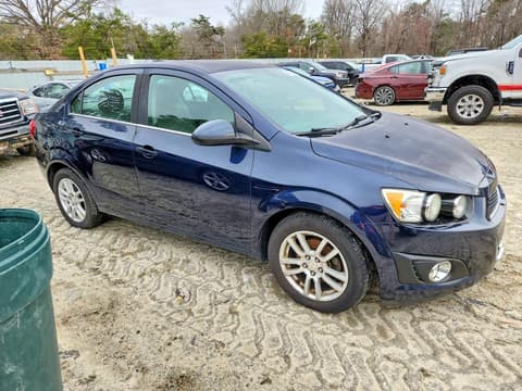 2015 Chevrolet Sonic, VIN 1G1JC5SHXF4180271. Фото 4 из 6 с аукциона Copart. Каталог авто из США OpenDataCar.