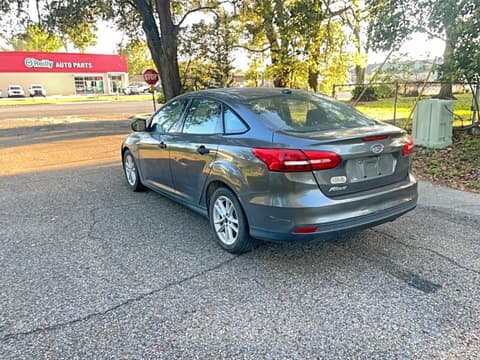 2017 Ford Focus, VIN 1FADP3E21HL263221. Фото 3 из 6 с аукциона Copart. Каталог авто из США OpenDataCar.