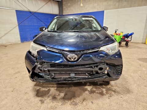 2018 Toyota RAV4, VIN JTMBFREV3JD251573. Фото 5 з 6 з аукціону Copart. Каталог авто зі США OpenDataCar.