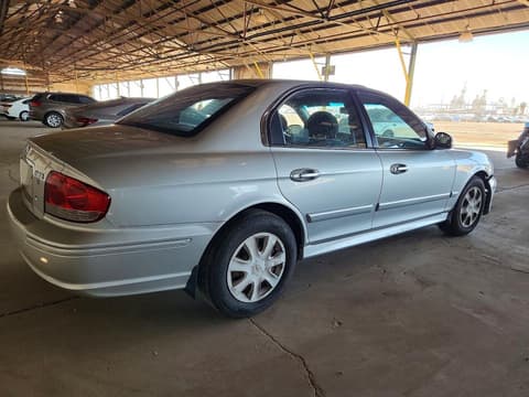 2002 Hyundai Sonata, VIN KMHWF25H52A663513. Фото 3 из 6 с аукциона Copart. Каталог авто из США OpenDataCar.