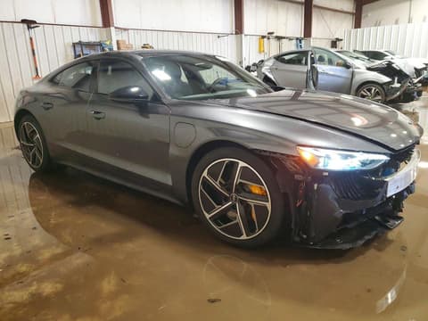 2024 Audi RS e-tron GT, VIN WAUBHBFW1R7901789. Фото 4 из 6 с аукциона Copart. Каталог авто из США OpenDataCar.