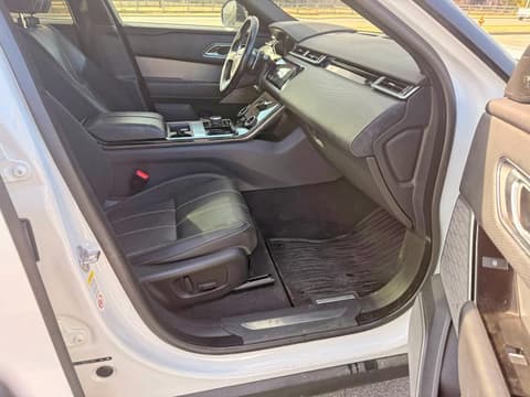 2018 Land rover Range Rover Velar, VIN SALYL2RV0JA748871. Фото 5 з 6 з аукціону Copart. Каталог авто зі США OpenDataCar.