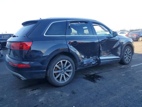 2018 Audi Q7, VIN WA1LHAF71JD046036. Фото 3 з 6 з аукціону Copart. Каталог авто зі США OpenDataCar.