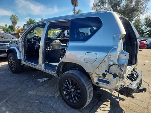 2023 Lexus GX 460, VIN JTJAM7BX8P5364026. Фото 2 з 6 з аукціону Copart. Каталог авто зі США OpenDataCar.