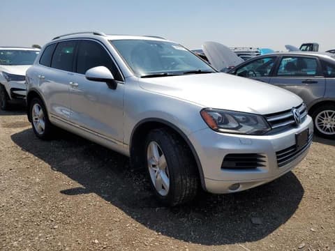 2012 Volkswagen Touareg, VIN WVGFF9BP3CD003975. Фото 4 з 6 з аукціону Copart. Каталог авто зі США OpenDataCar.