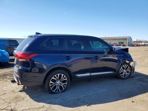 2018 Mitsubishi Outlander, VIN JA4AZ3A33JJ005235. Фото 3 з 6 з аукціону Copart. Каталог авто зі США OpenDataCar.