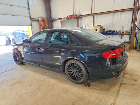 2015 Audi A4, VIN WAUKFCFL3FN037563. Фото 2 з 6 з аукціону Copart. Каталог авто зі США OpenDataCar.