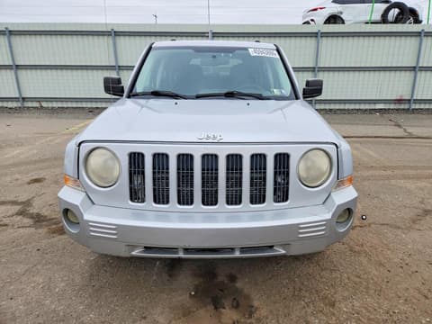 2008 Jeep Patriot, VIN 1J8FF48W08D775551. Zdjęcie 5 z 6 z aukcji Copart. Katalog aut z USA OpenDataCar.