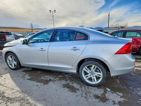 2014 Volvo S60, VIN YV1612FH3E2276940. Фото 2 з 6 з аукціону Copart. Каталог авто зі США OpenDataCar.