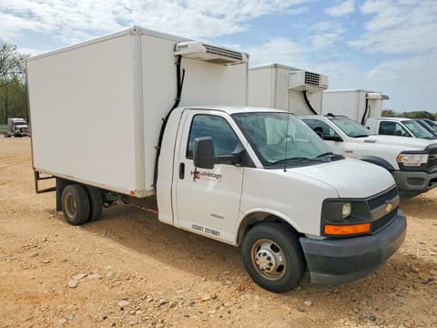 2017 Chevrolet Express 4500, VIN 1HA6GUCG6HN010192. Фото 4 з 6 з аукціону Copart. Каталог авто зі США OpenDataCar.