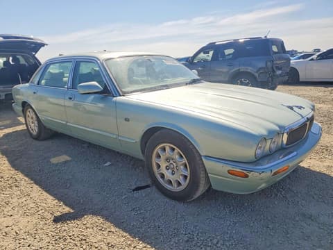 2001 Jaguar XJ-Series, VIN SAJDA23C01LF27055. Zdjęcie 4 z 6 z aukcji Copart. Katalog aut z USA OpenDataCar.