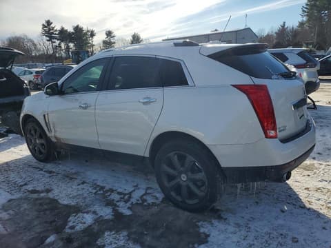2015 Cadillac SRX, VIN 3GYFNCE3XFS611634. Фото 2 з 6 з аукціону Copart. Каталог авто зі США OpenDataCar.