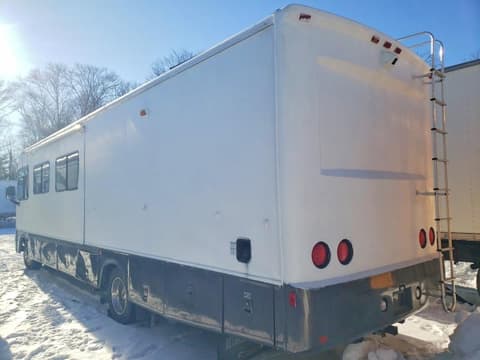 2003 Ford F-550 Super Duty, VIN 1FCNF53SX30A05239. Фото 3 з 6 з аукціону Copart. Каталог авто зі США OpenDataCar.