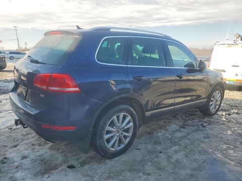 2014 Volkswagen Touareg, VIN WVGEF9BP0ED001518. Фото 3 з 6 з аукціону Copart. Каталог авто зі США OpenDataCar.