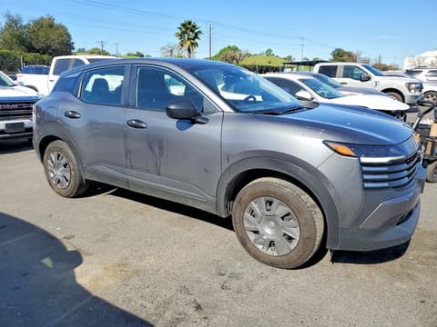 2025 Nissan Kicks, VIN 3N8AP6BA5SL367866. Фото 4 з 6 з аукціону Copart. Каталог авто зі США OpenDataCar.