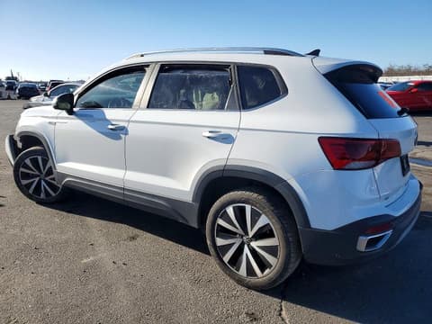 2022 Volkswagen Taos, VIN 3VVRX7B25NM016291. Zdjęcie 2 z 6 z aukcji Copart. Katalog aut z USA OpenDataCar.