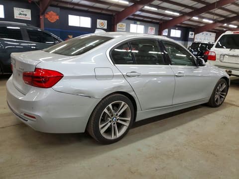 2017 Bmw 3 Series, VIN WBA8D9G31HNU61831. Фото 3 з 6 з аукціону Copart. Каталог авто зі США OpenDataCar.