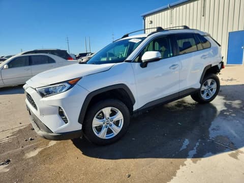 2019 Toyota RAV4, VIN 2T3W1RFV7KW010764. Фото 1 з 6 з аукціону Copart. Каталог авто зі США OpenDataCar.
