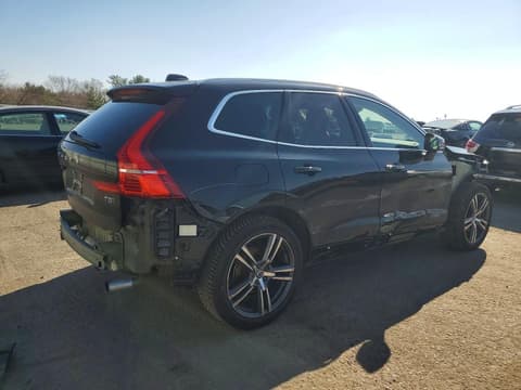 2019 Volvo XC60, VIN LYV102RK0KB298043. Фото 3 з 6 з аукціону Copart. Каталог авто зі США OpenDataCar.