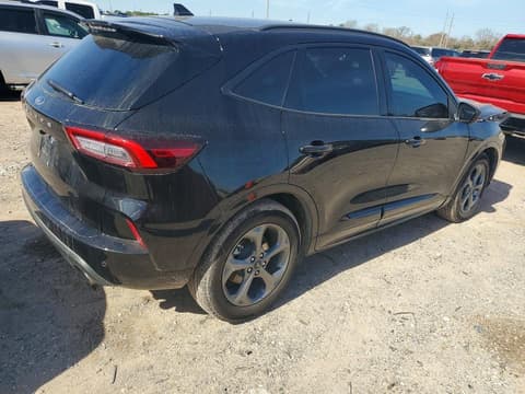 2023 Ford Escape, VIN 1FMCU0MN1PUA93648. Фото 3 з 6 з аукціону Copart. Каталог авто зі США OpenDataCar.
