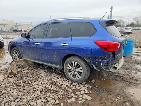 2017 Nissan Pathfinder, VIN 5N1DR2MM7HC667394. Фото 2 з 6 з аукціону Copart. Каталог авто зі США OpenDataCar.