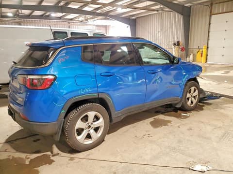 2018 Jeep Compass, VIN 3C4NJDBB6JT238447. Фото 3 з 6 з аукціону Copart. Каталог авто зі США OpenDataCar.