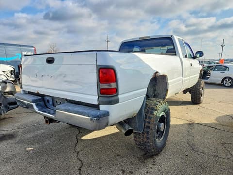2001 Dodge Ram 2500, VIN 1B7KF23671J558863. Фото 3 из 6 с аукциона Copart. Каталог авто из США OpenDataCar.