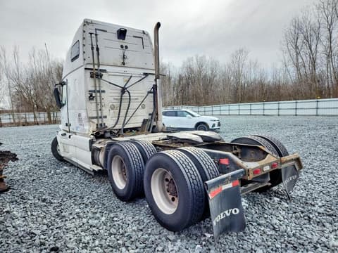 2013 Volvo VNL, VIN 4V4NC9TH0DN130067. Фото 3 из 6 с аукциона Copart. Каталог авто из США OpenDataCar.