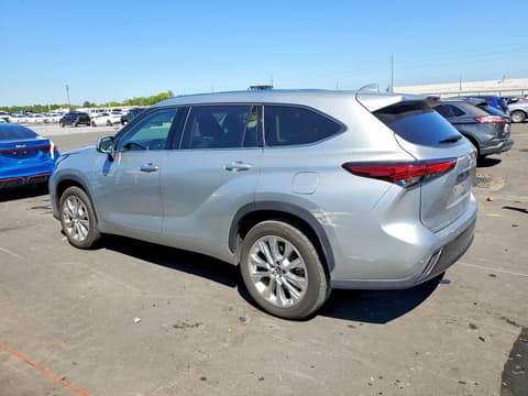 2023 Toyota Highlander, VIN 5TDKDRAH4PS009362. Фото 2 з 6 з аукціону Copart. Каталог авто зі США OpenDataCar.