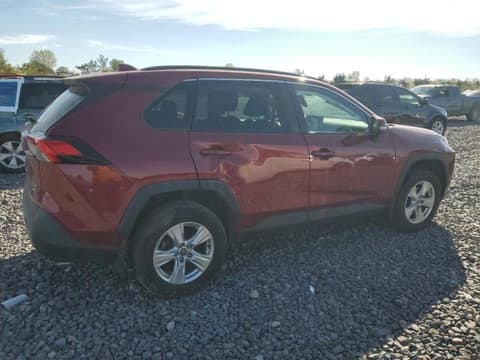 2021 Toyota RAV4, VIN 2T3P1RFV0MW236331. Фото 3 з 6 з аукціону Copart. Каталог авто зі США OpenDataCar.