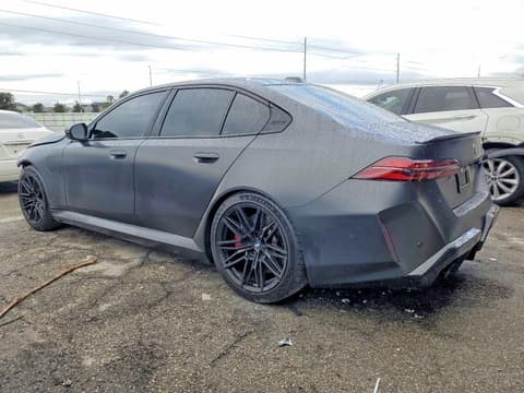 2025 Bmw M5, VIN WBS83FK03SCU77056. Фото 2 из 6 с аукциона Copart. Каталог авто из США OpenDataCar.