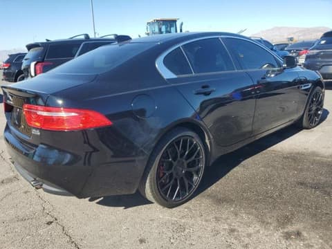 2017 Jaguar XE, VIN SAJAJ4BV8HCP14987. Фото 3 з 6 з аукціону Copart. Каталог авто зі США OpenDataCar.