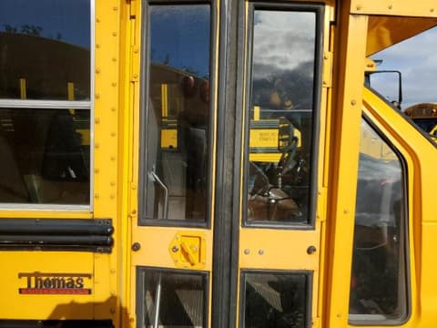 2012 Chevrolet , VIN 1GB3G3BG4B1173168. Фото 5 з 6 з аукціону Copart. Каталог авто зі США OpenDataCar.