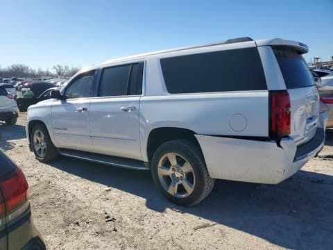 2018 Chevrolet Suburban, VIN 1GNSCJKC2JR201528. Фото 2 з 6 з аукціону Copart. Каталог авто зі США OpenDataCar.