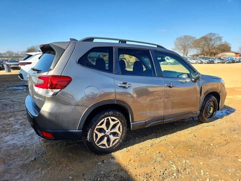 2020 Subaru Forester, VIN JF2SKAJC5LH426940. Фото 3 з 6 з аукціону Copart. Каталог авто зі США OpenDataCar.