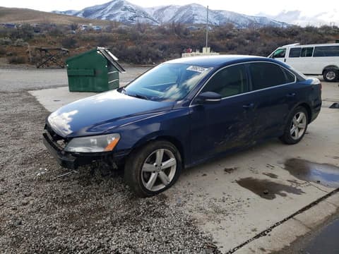 2014 Volkswagen Passat, VIN 1VWBT7A32EC036292. Zdjęcie 1 z 6 z aukcji Copart. Katalog aut z USA OpenDataCar.