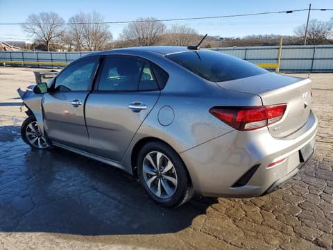 2023 Kia Rio, VIN 3KPA24AD9PE550242. Фото 2 з 6 з аукціону Copart. Каталог авто зі США OpenDataCar.