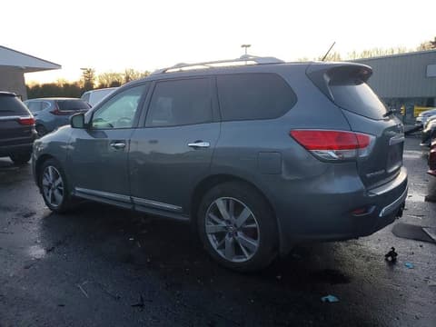 2015 Nissan Pathfinder, VIN 5N1AR2MM7FC605364. Фото 2 з 6 з аукціону Copart. Каталог авто зі США OpenDataCar.